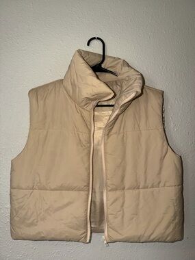 SHEIN Cream Quilted Puffer Vest